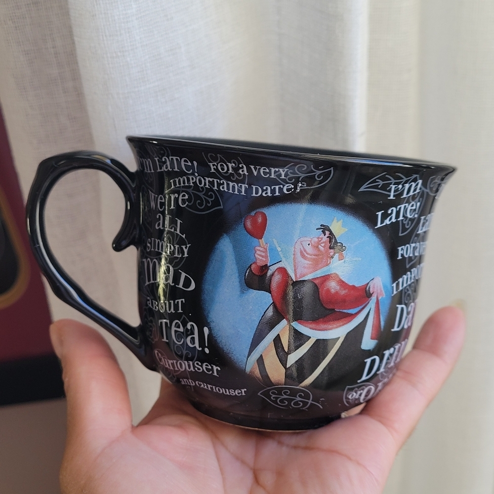 Disney Parks Alice in Wonderland Black Teapot "No Lid" Matching Teacups - Picture 12 of 14